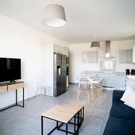 Appartement T4 Vue Mer Proche Gare Et Centre Ville Ajaccio  Bagian luar foto