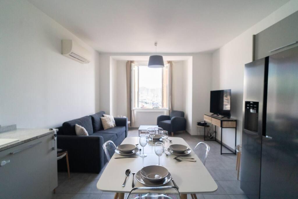 Appartement T4 Vue Mer Proche Gare Et Centre Ville Ajaccio  Bagian luar foto